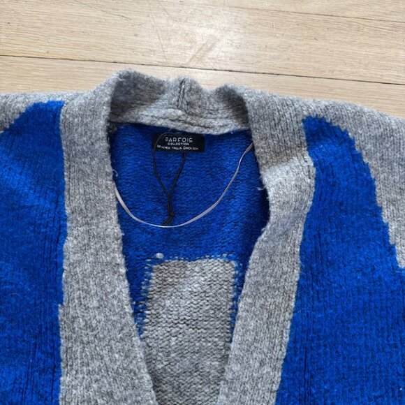Blue and grey cardigan vintage with a casual, preppy vibe #cardigan measurements - Picture 2 of 6